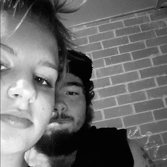 Meet your Posher, Dylan - Picture 1 of 1